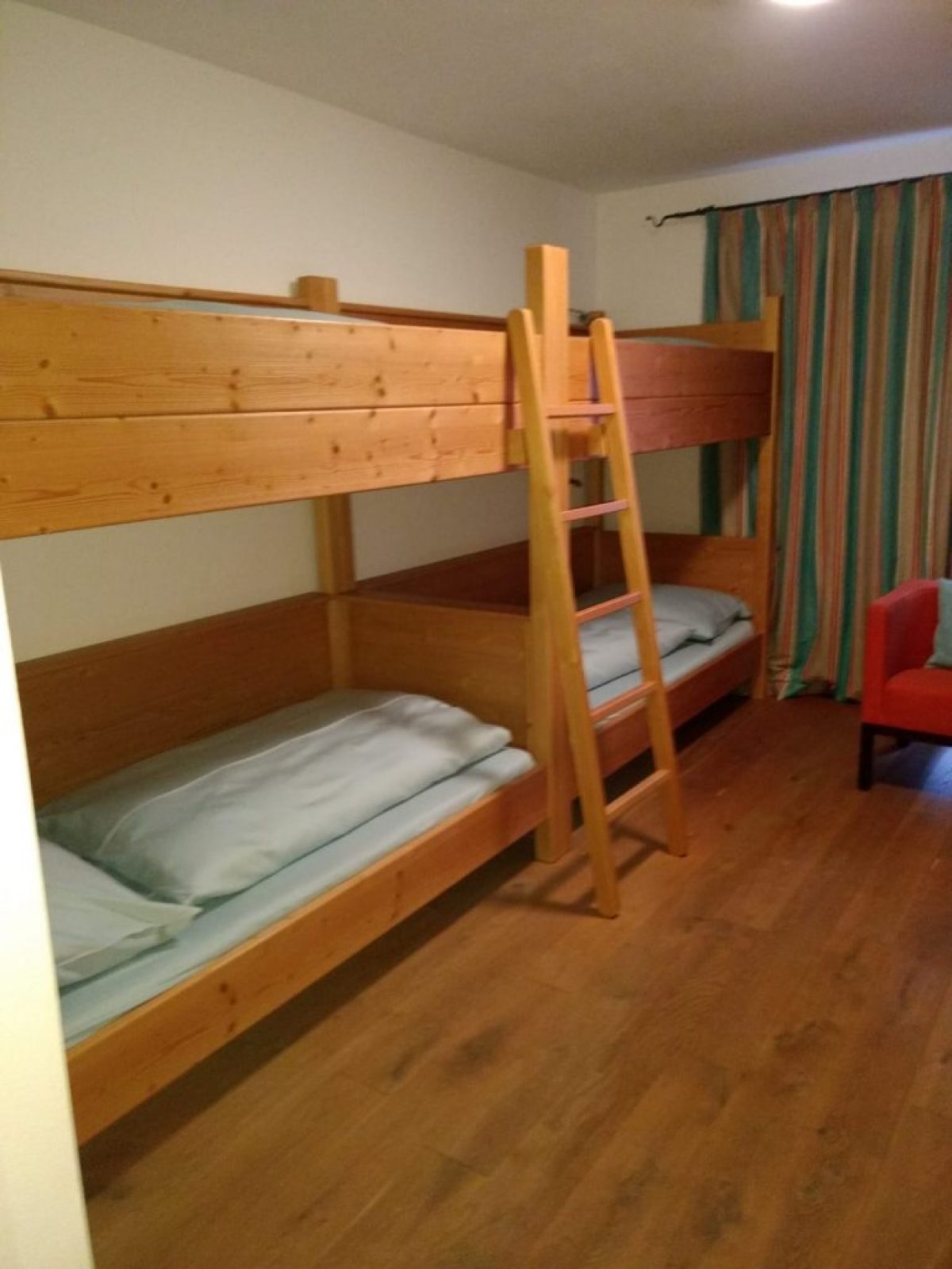 Am Florysee 5 ap 11:12 11 bedroom 4 beds 2